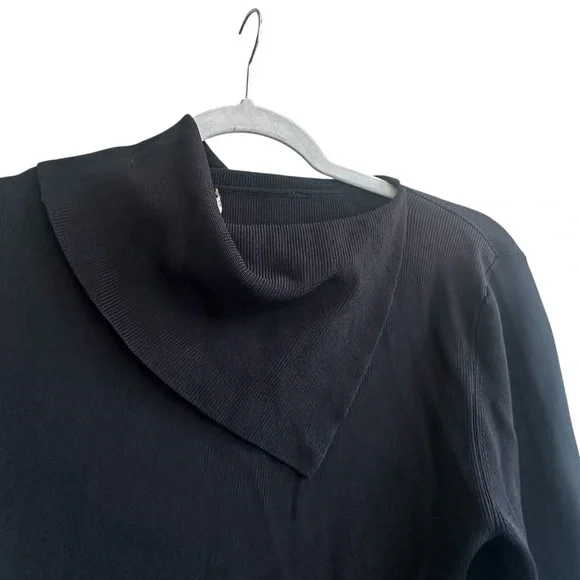 5 for $30 Cyrus Women's Turtleneck Sweater in Black Size Medium Nylon Rayon EUC - Picture 3 of 4